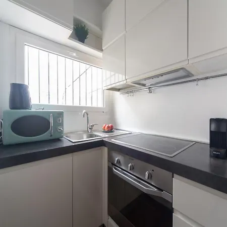 The Rent - One-bedroom With A Terrace In Corso Sempione Lägenhet *