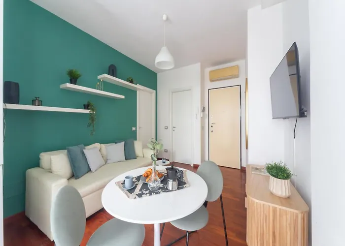 The Rent - One-bedroom With A Terrace In Corso Sempione
